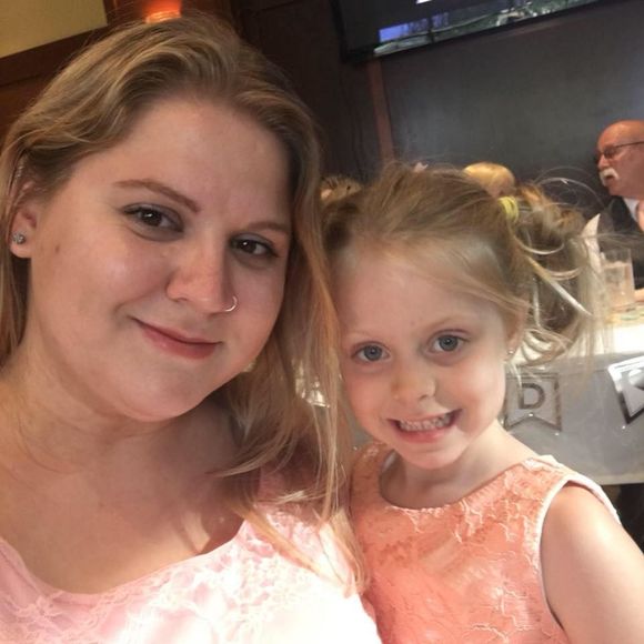 Meet your Posher, Lauren - Picture 1 of 1